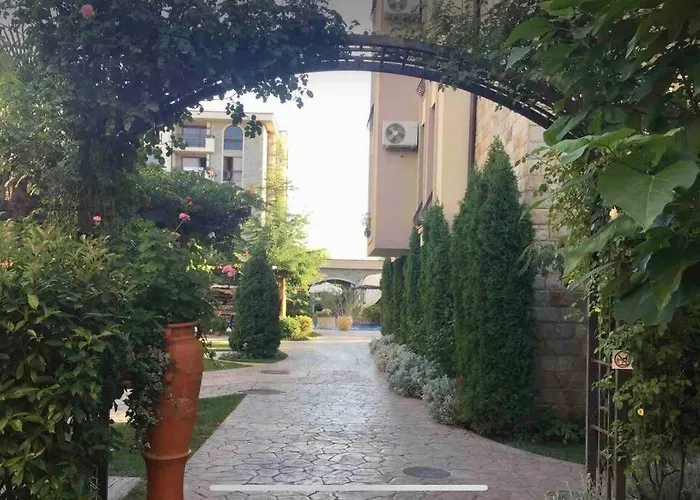 Deluxe In Cascadas Sunny Lägenhet Slăntjev Brjag