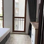 Deluxe In Cascadas Sunny Daire *